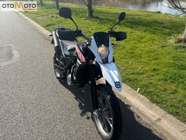 husqvarna - tr-650-strada-abs