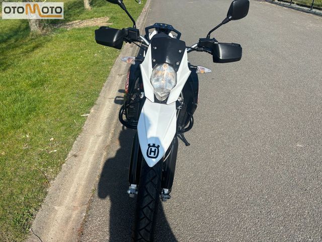 husqvarna - tr-650-strada-abs
