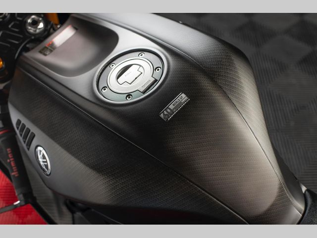 yamaha - r7-world-gp-60th-anniversary