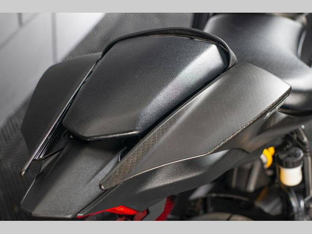 yamaha - r7-world-gp-60th-anniversary