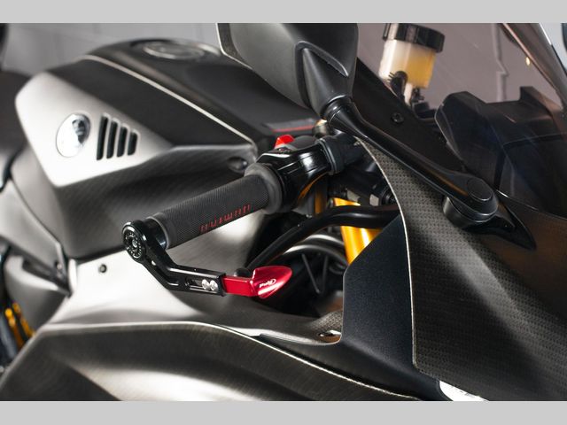 yamaha - r7-world-gp-60th-anniversary
