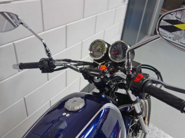 moto-guzzi - v-7-special