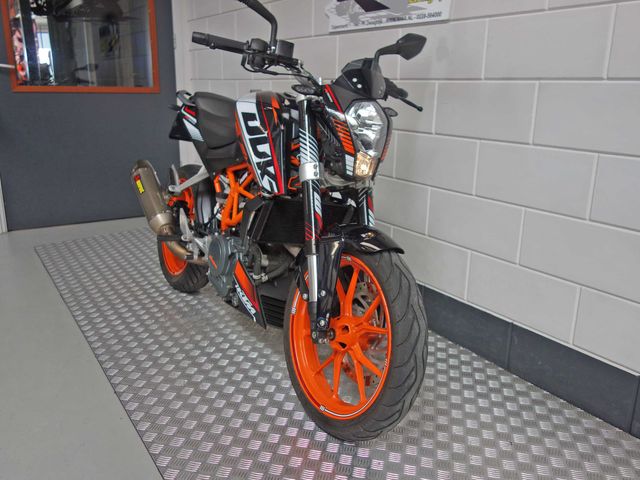 ktm - 390-duke