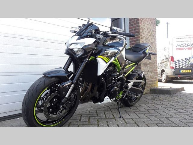 kawasaki - z900