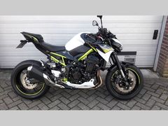 KAWASAKI Z900