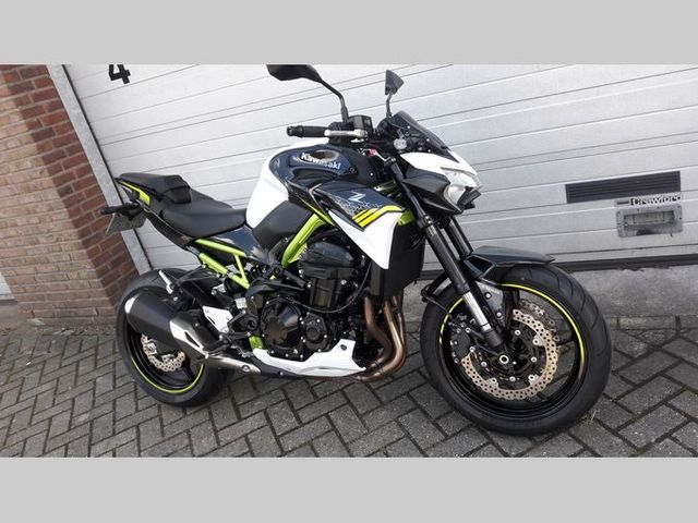 kawasaki - z900