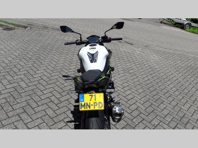 kawasaki - z900
