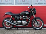 TRIUMPH THRUXTON 900