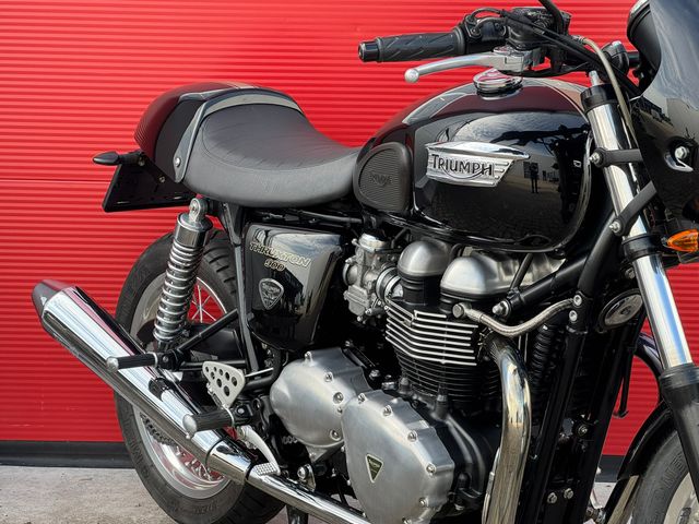 triumph - thruxton-900