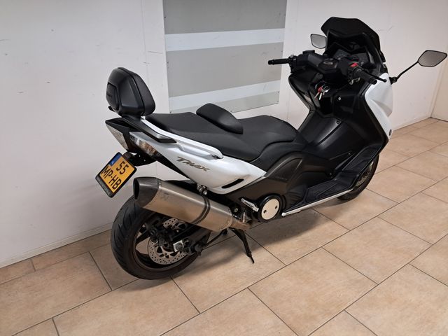 yamaha - tmax-white-max