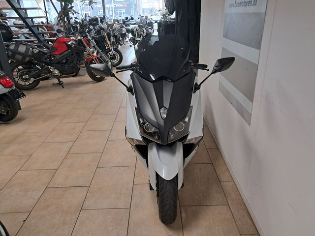 yamaha - tmax-white-max