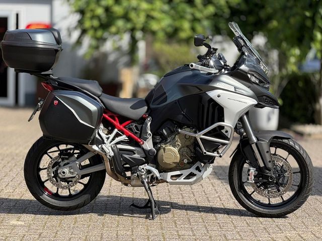 ducati - multistrada-v4-s
