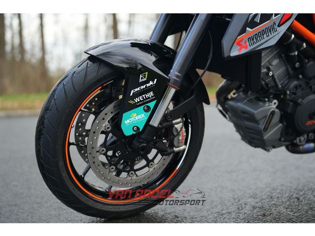 ktm - 1290-super-duke-r