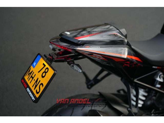 ktm - 1290-super-duke-r