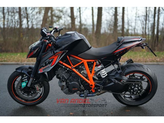 ktm - 1290-super-duke-r