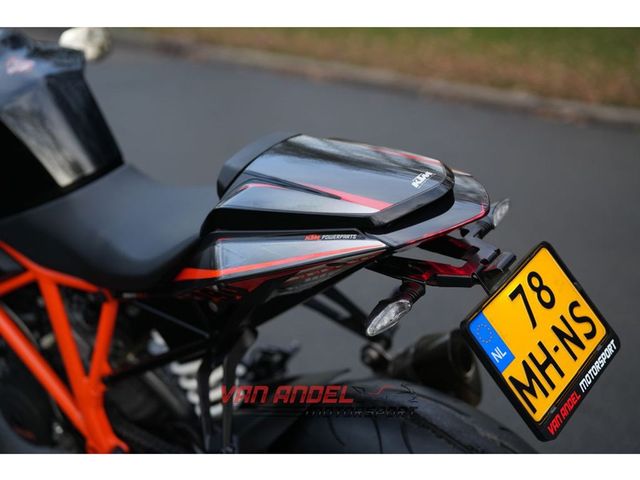 ktm - 1290-super-duke-r