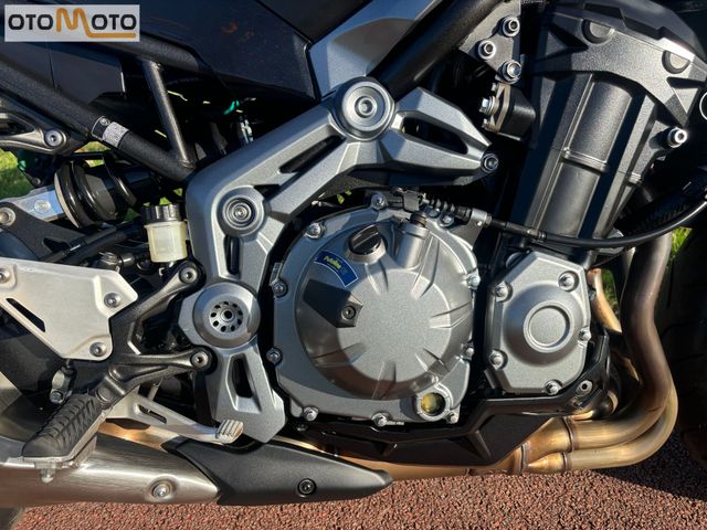 kawasaki - z900
