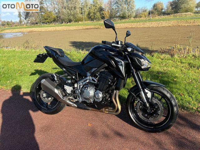 kawasaki - z900