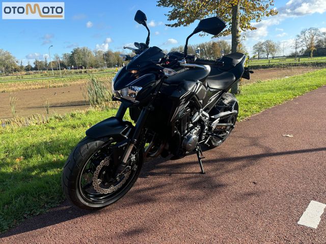 kawasaki - z900