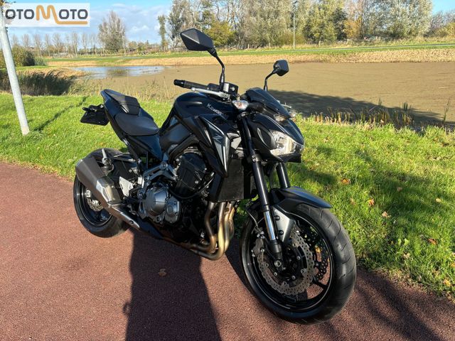 kawasaki - z900