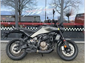 Husqvarna Svartpilen 401 2025 nieuw