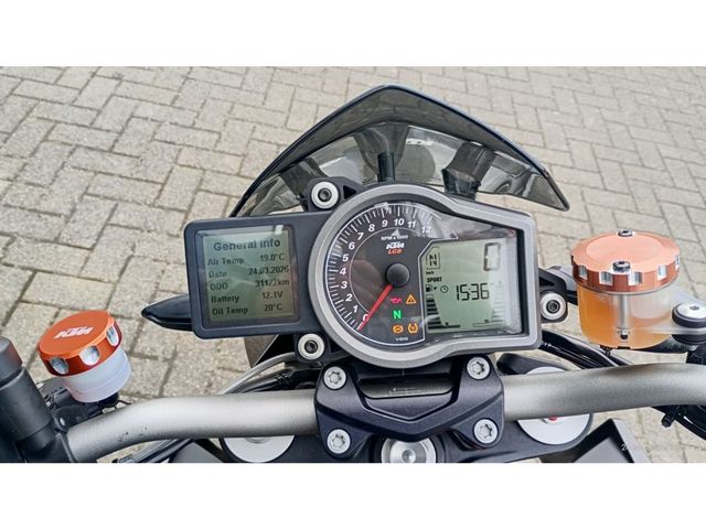 ktm - 1290-super-duke-r