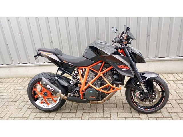 ktm - 1290-super-duke-r