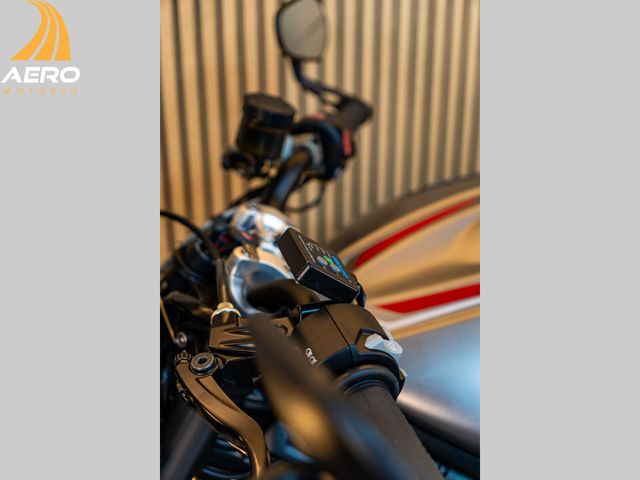 triumph - street-triple-rs
