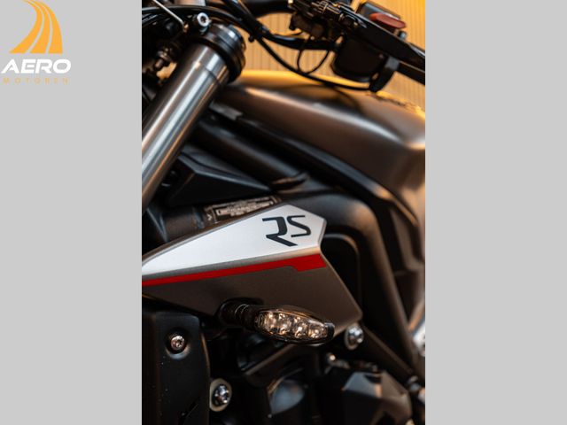 triumph - street-triple-rs