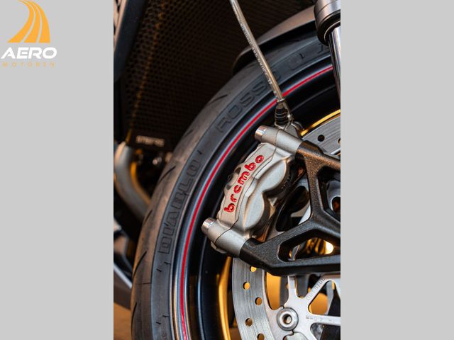 triumph - street-triple-rs