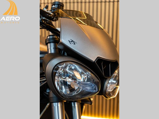 triumph - street-triple-rs