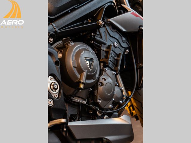 triumph - street-triple-rs
