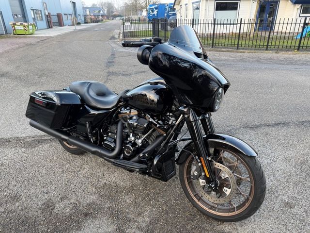 harley-davidson - street-glide-st-flhxst