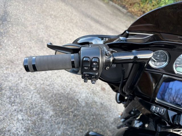 harley-davidson - street-glide-st-flhxst