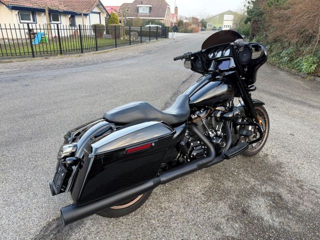 harley-davidson - street-glide-st-flhxst