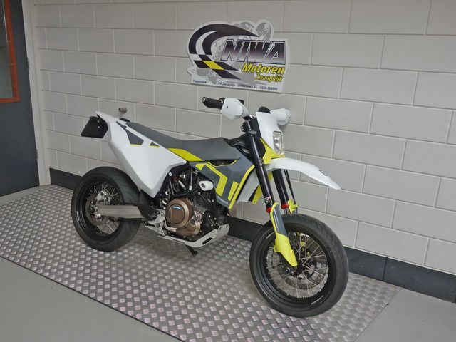 husqvarna - 701-supermoto