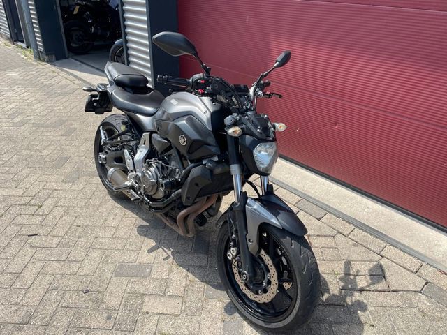 yamaha - mt-07-abs