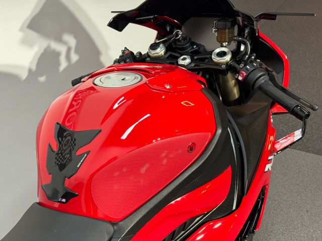 bmw - s-1000-rr