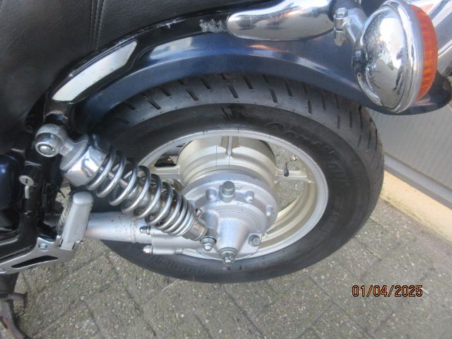 yamaha - xv-750-virago