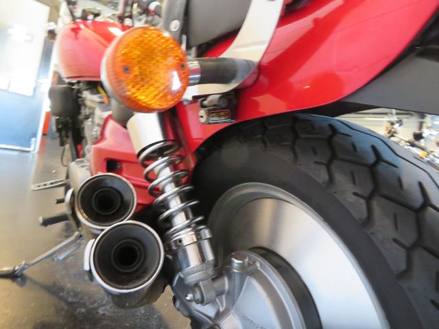 honda - vf-700-c-supermagna