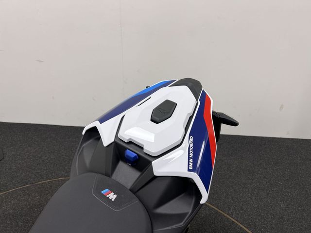bmw - m-1000-r