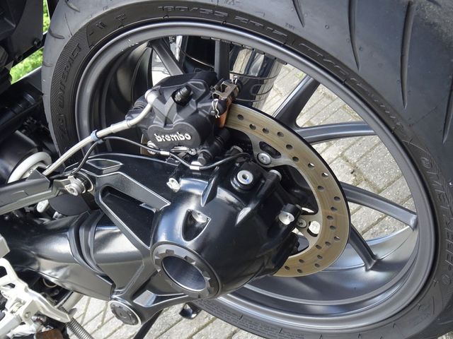 bmw - r-1200-rs
