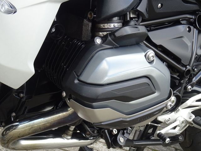 bmw - r-1200-rs