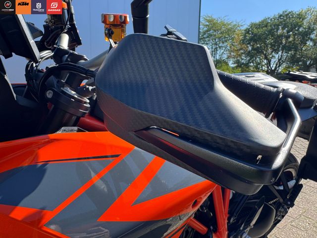ktm - 1290-super-duke-gt