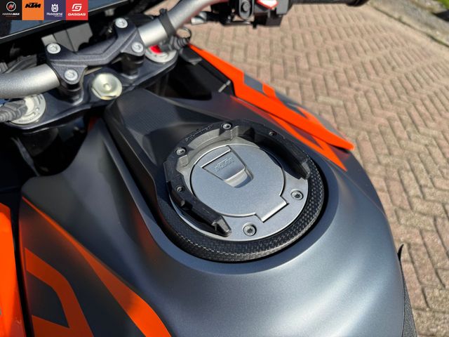 ktm - 1290-super-duke-gt