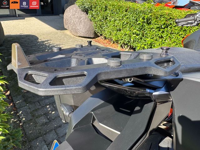 ktm - 1290-super-duke-gt
