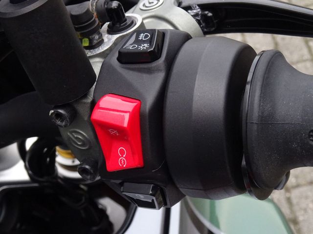 moto-guzzi - v-100-mandello-s