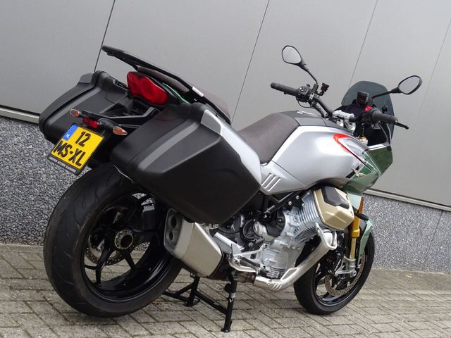 moto-guzzi - v-100-mandello-s