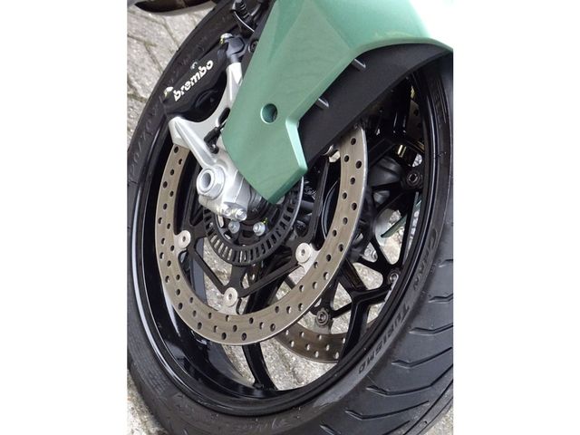 moto-guzzi - v-100-mandello-s