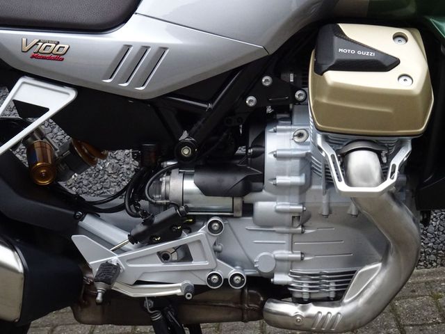 moto-guzzi - v-100-mandello-s